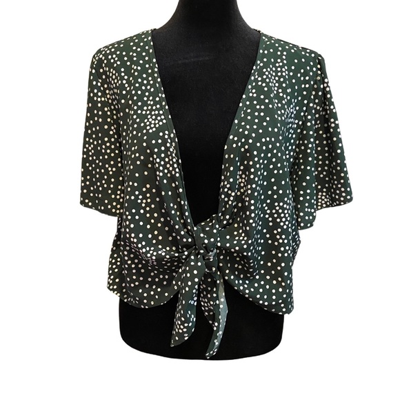 🌟3 FOR $15🌟 SHEIN Green Polka Dot Crop Top Women’s Size X - Large (12) - Picture 3 of 11